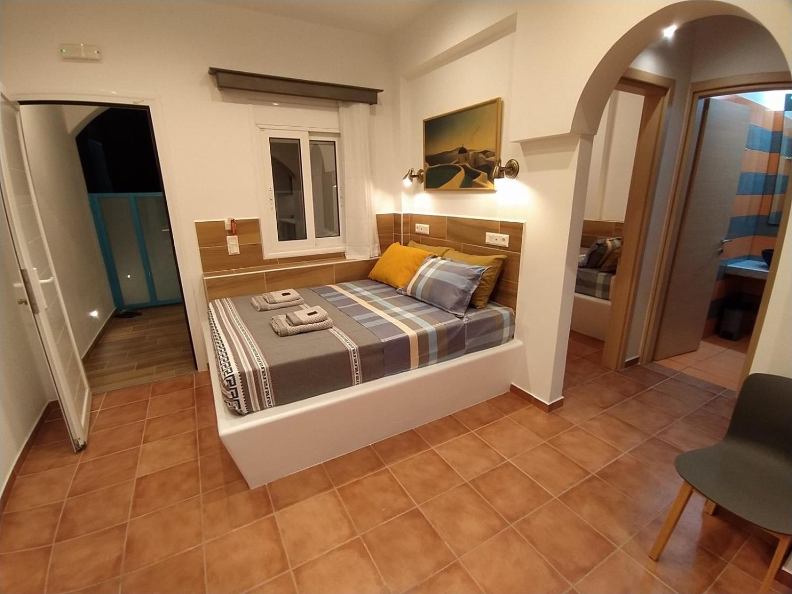 Chariot Apartments Santorini Kamári Zimmer foto